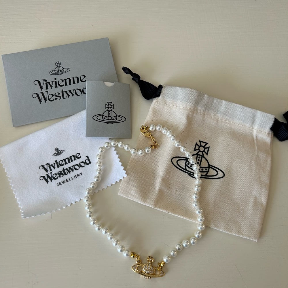Vivienne Westwood mini bas relief white pearl choker crystal orb necklace